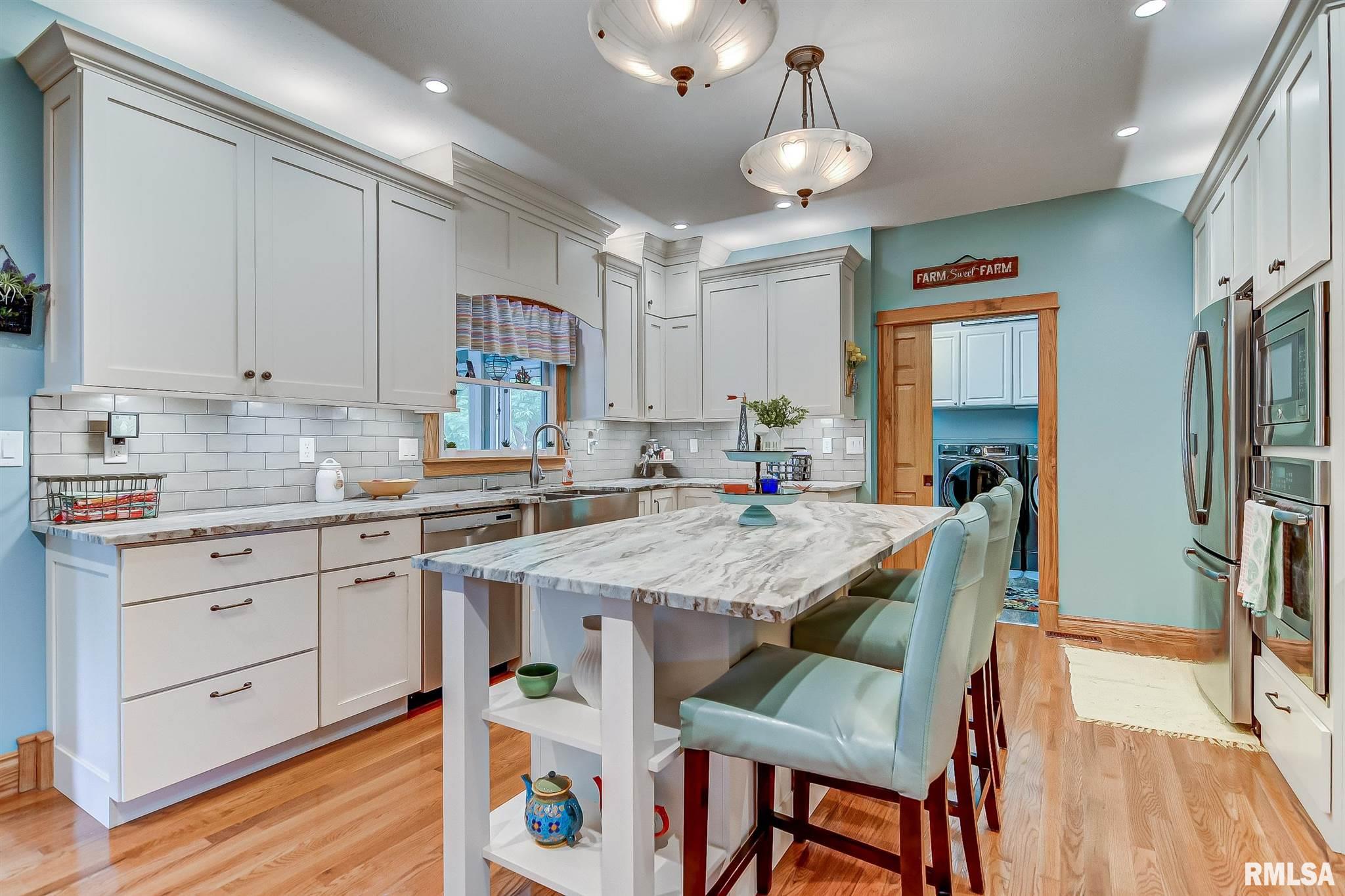 3975 Leach Road Rochester, IL 62563 - Photo 12 of 50