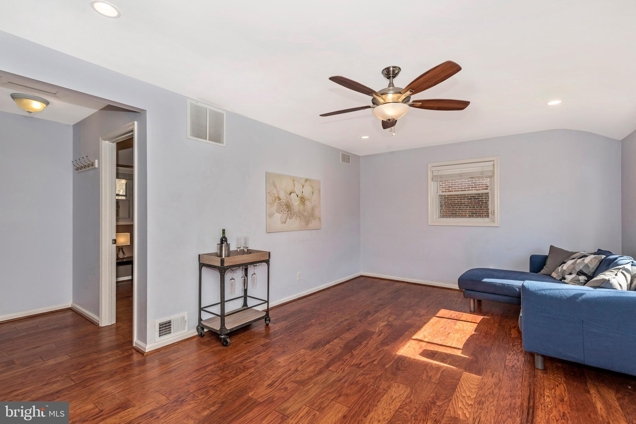 3011 Weisman Road Silver Spring, MD 20902 - Photo 5 of 33