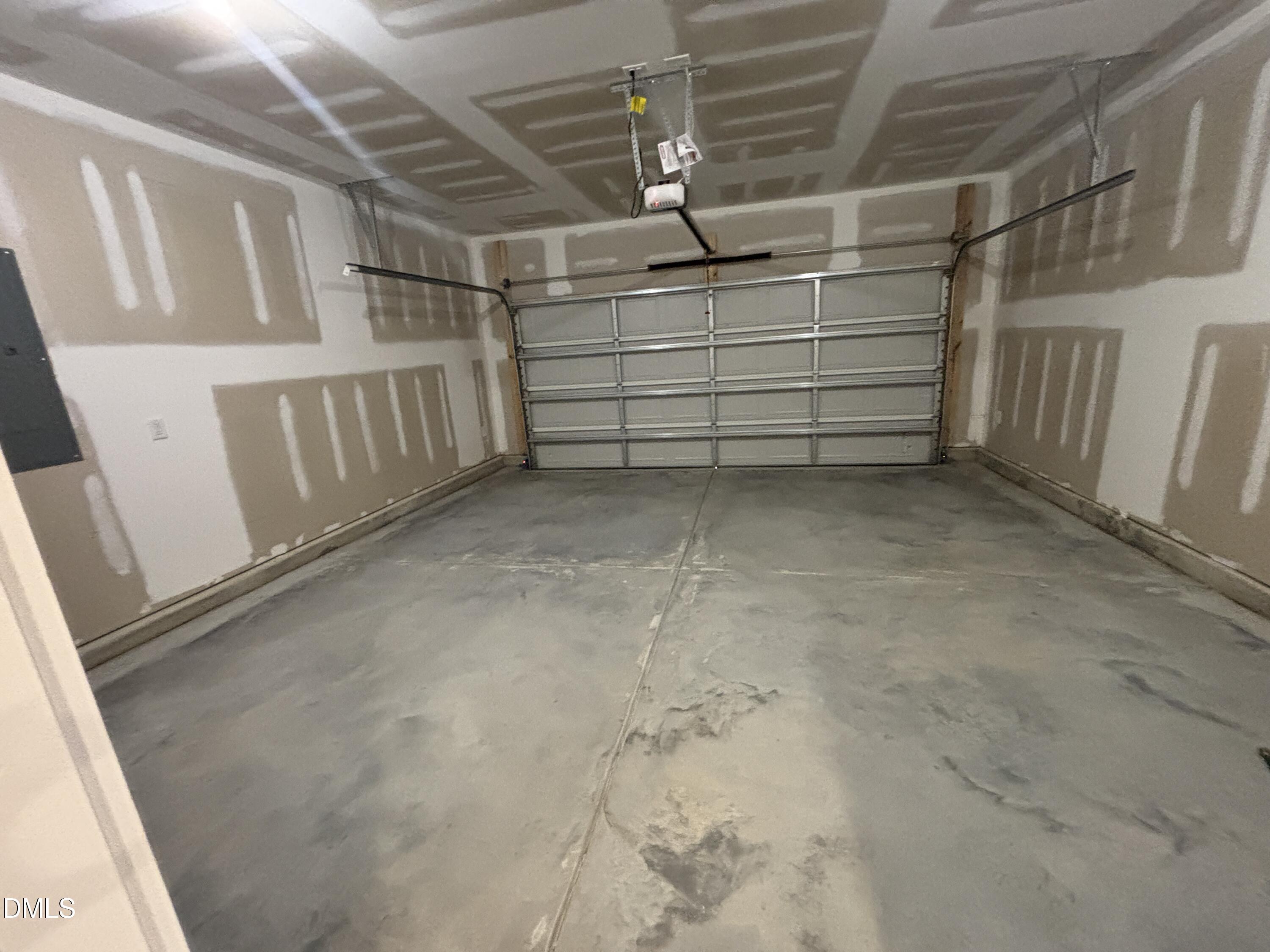 5128 Ranger Grv Way Raleigh, NC 27604 - Photo 9 of 68 20260709_182450500_iOS