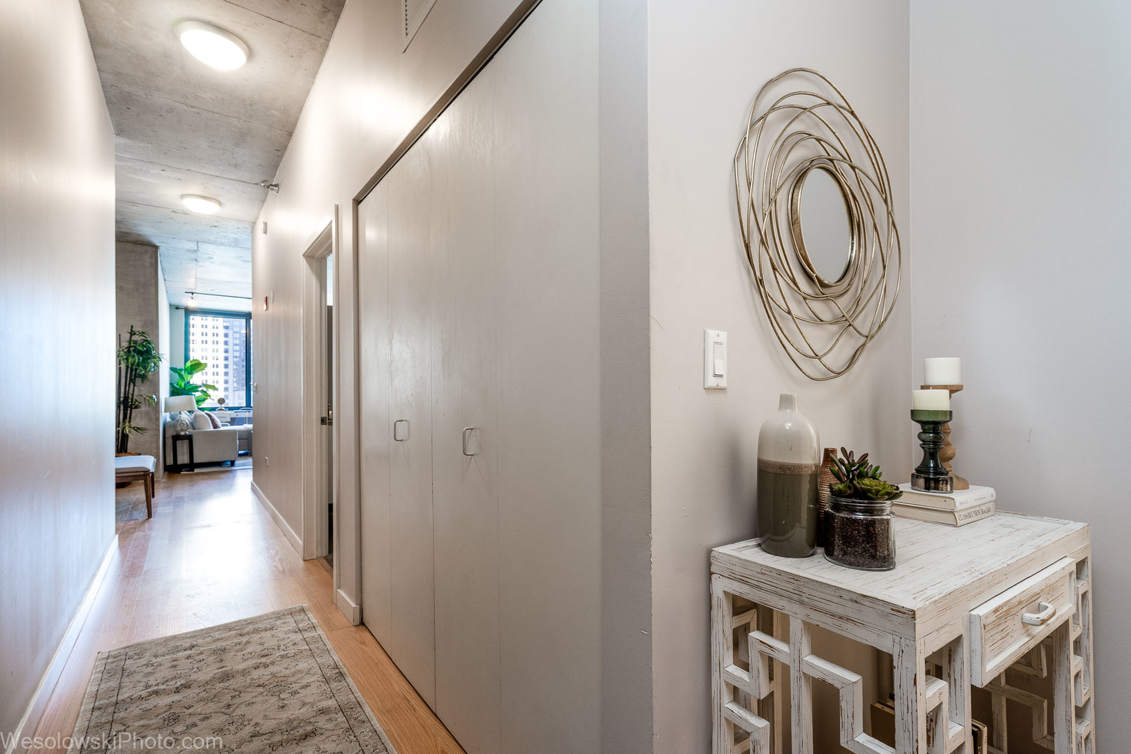 235 West Van Buren Street, Unit 2417 Chicago, IL 60607 - Photo 11 of 22 a view of a hallway with workspace