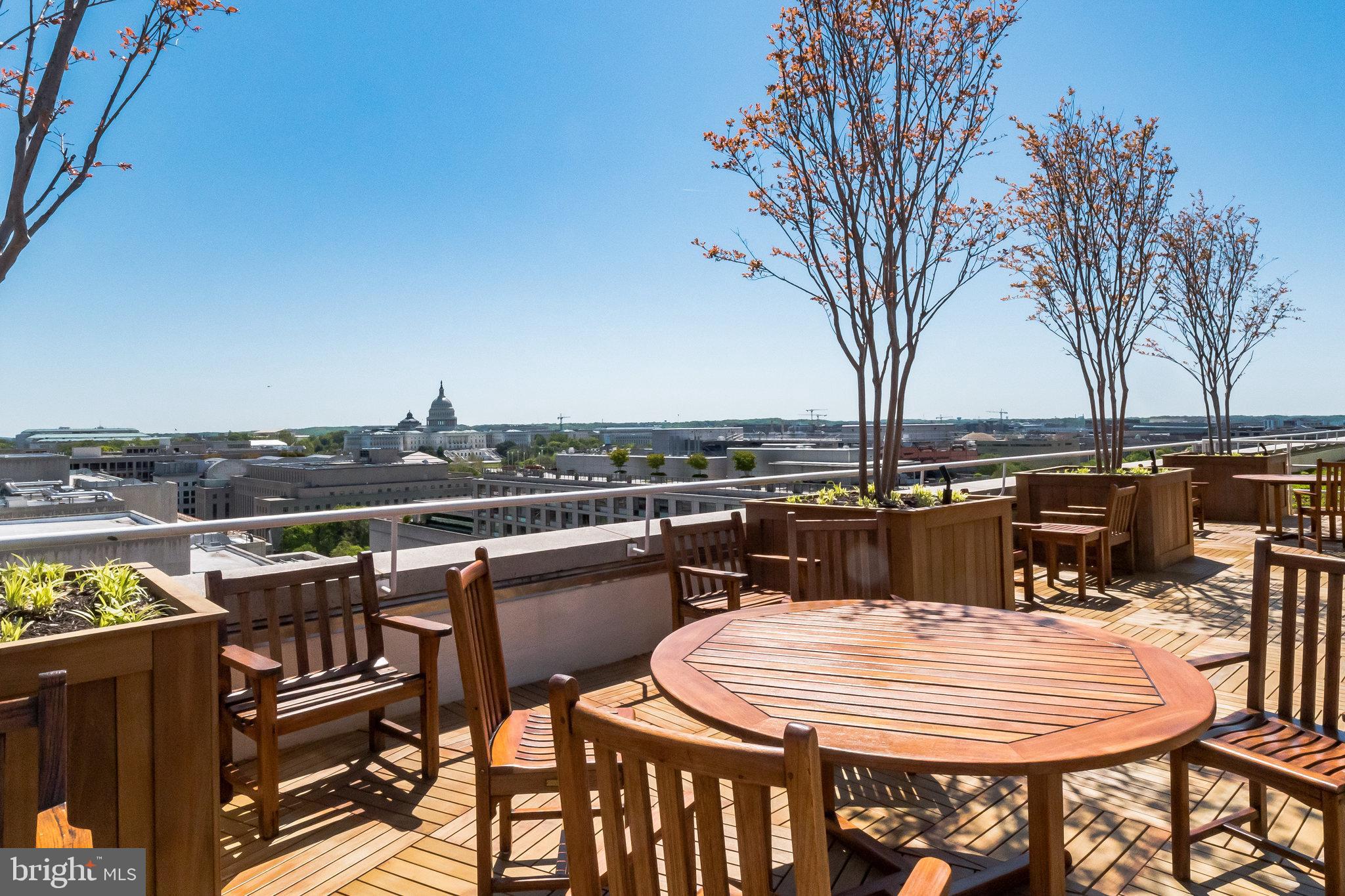 601 Pennsylvania Avenue Northwest, Unit 705 Washington, DC 20004 - Photo 28 of 29