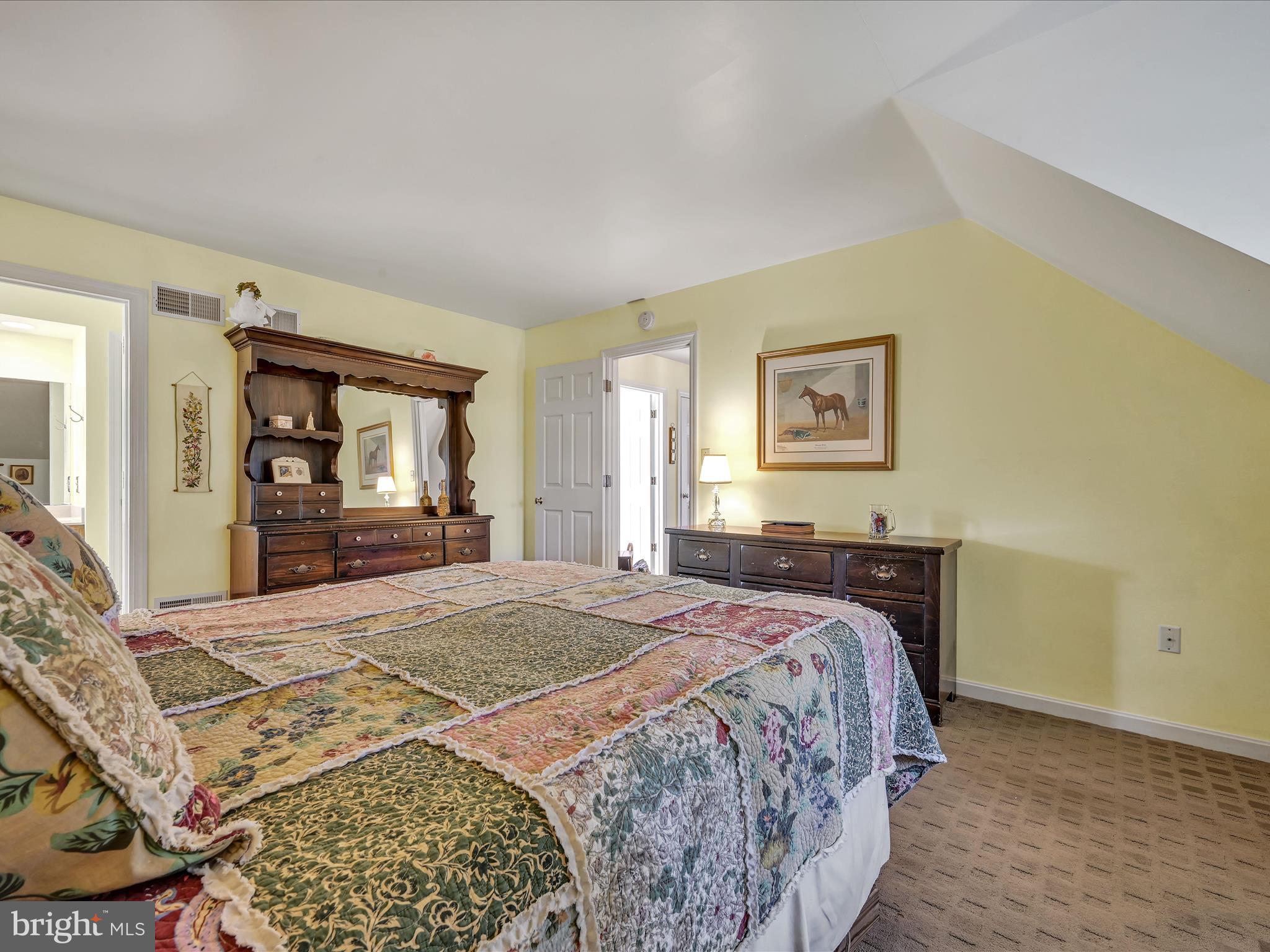 89 Fairland Road Manheim, PA 17545 - Photo 24 of 40 Primary Bedroom