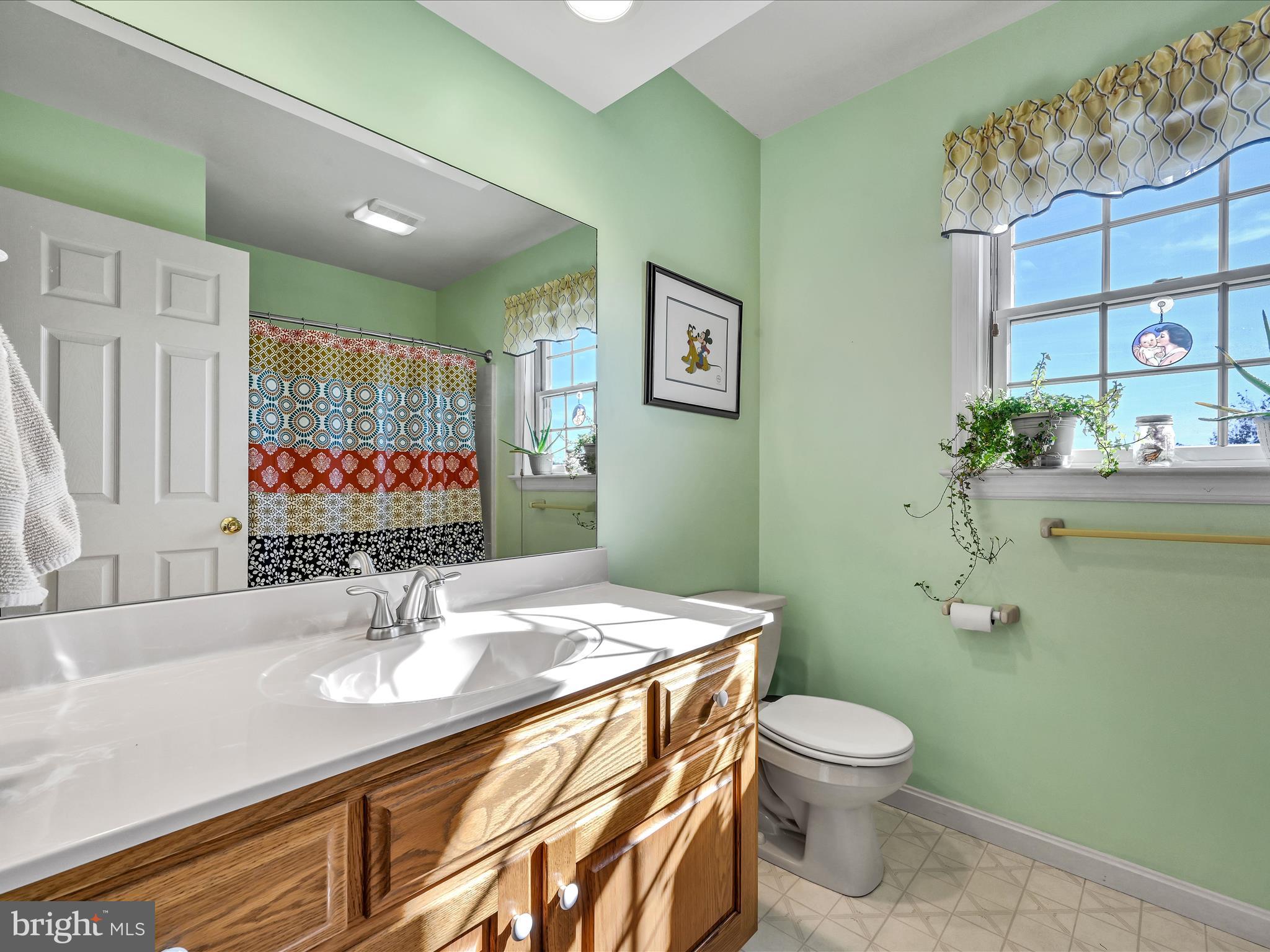 89 Fairland Road Manheim, PA 17545 - Photo 31 of 40 Bathroom
