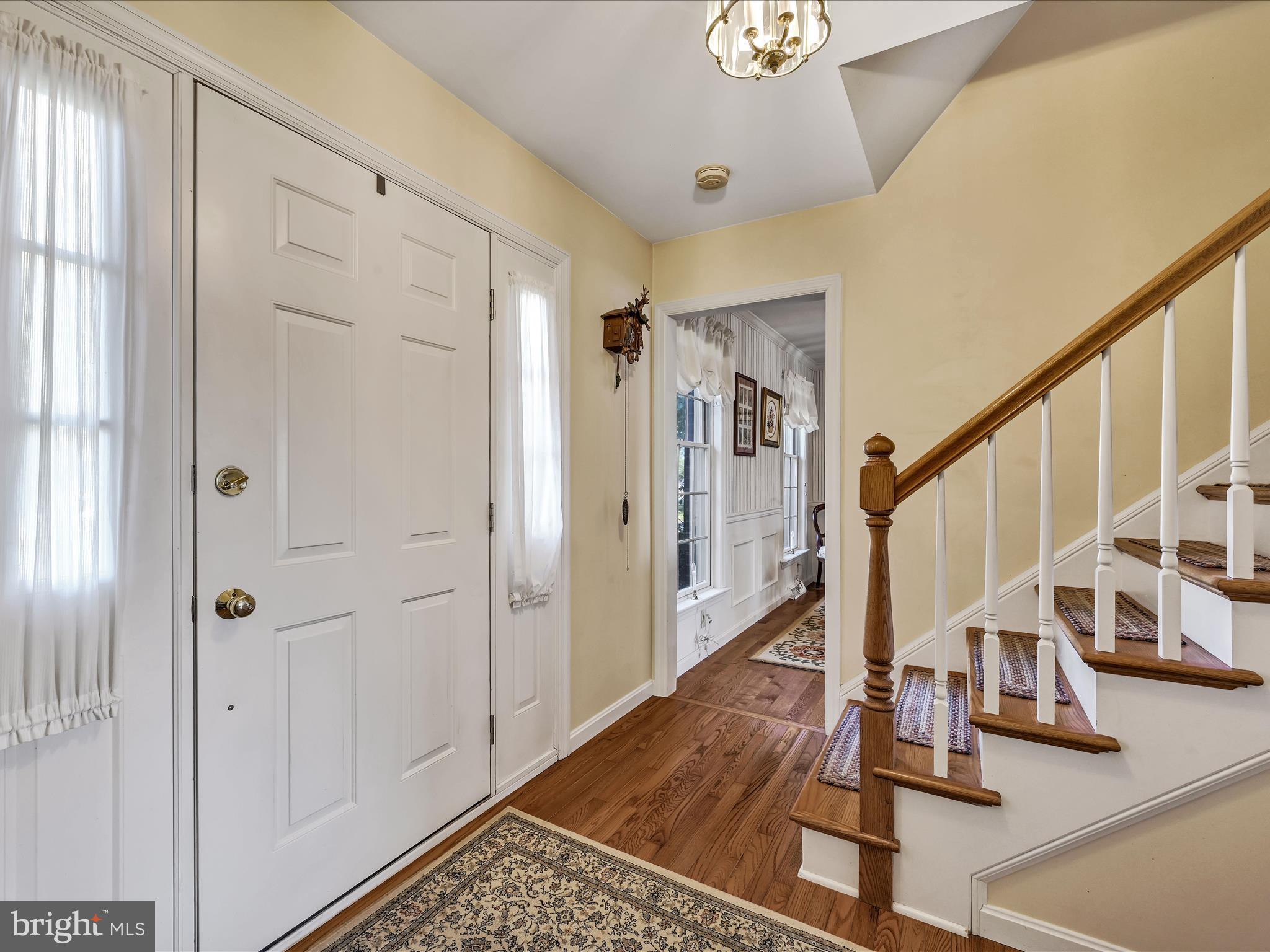 89 Fairland Road Manheim, PA 17545 - Photo 9 of 40 Foyer