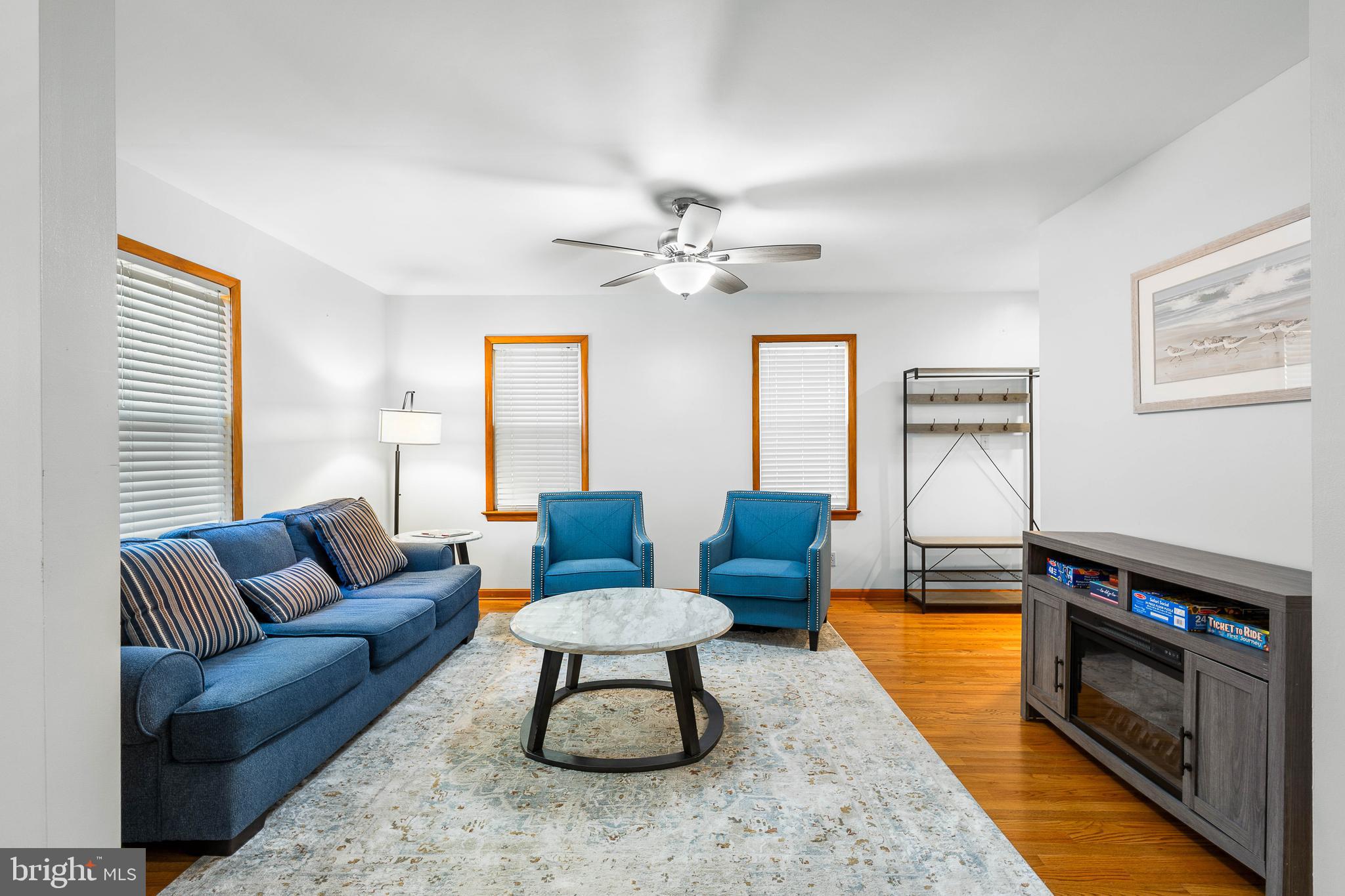 994 North Glebe Road Montross, VA 22520 - Photo 18 of 82 a living room with furniture and a fireplace