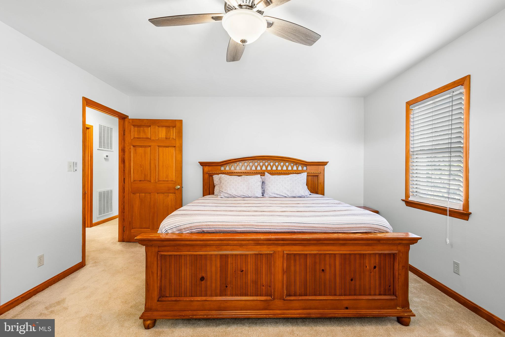 994 North Glebe Road Montross, VA 22520 - Photo 40 of 82 a bedroom with a bed and window