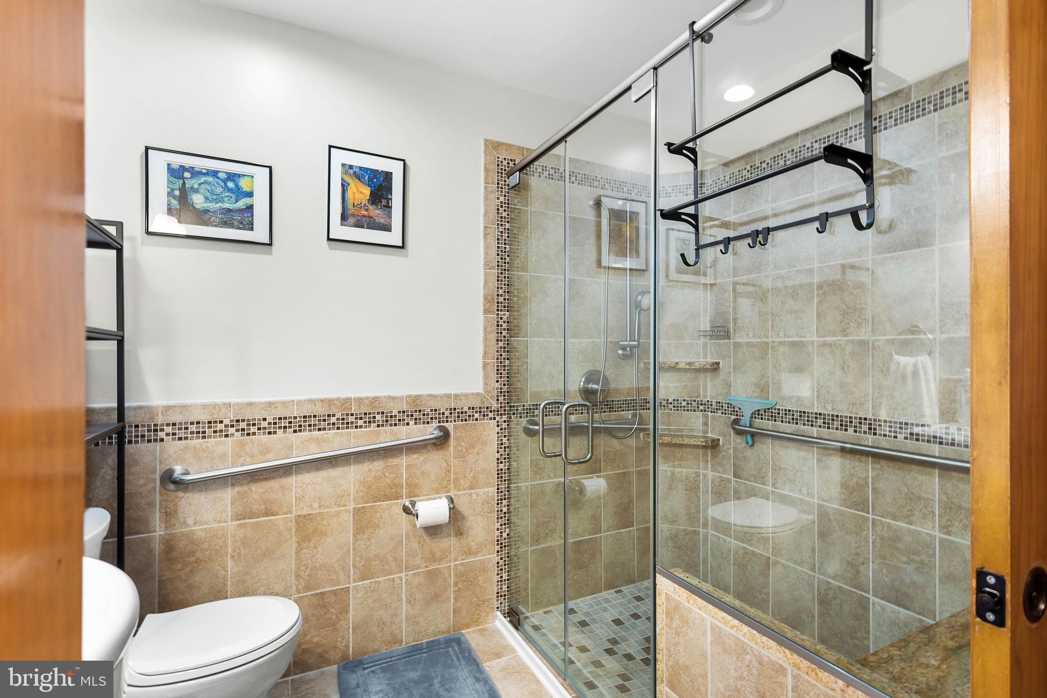 994 North Glebe Road Montross, VA 22520 - Photo 46 of 82 a bathroom with a shower and toilet