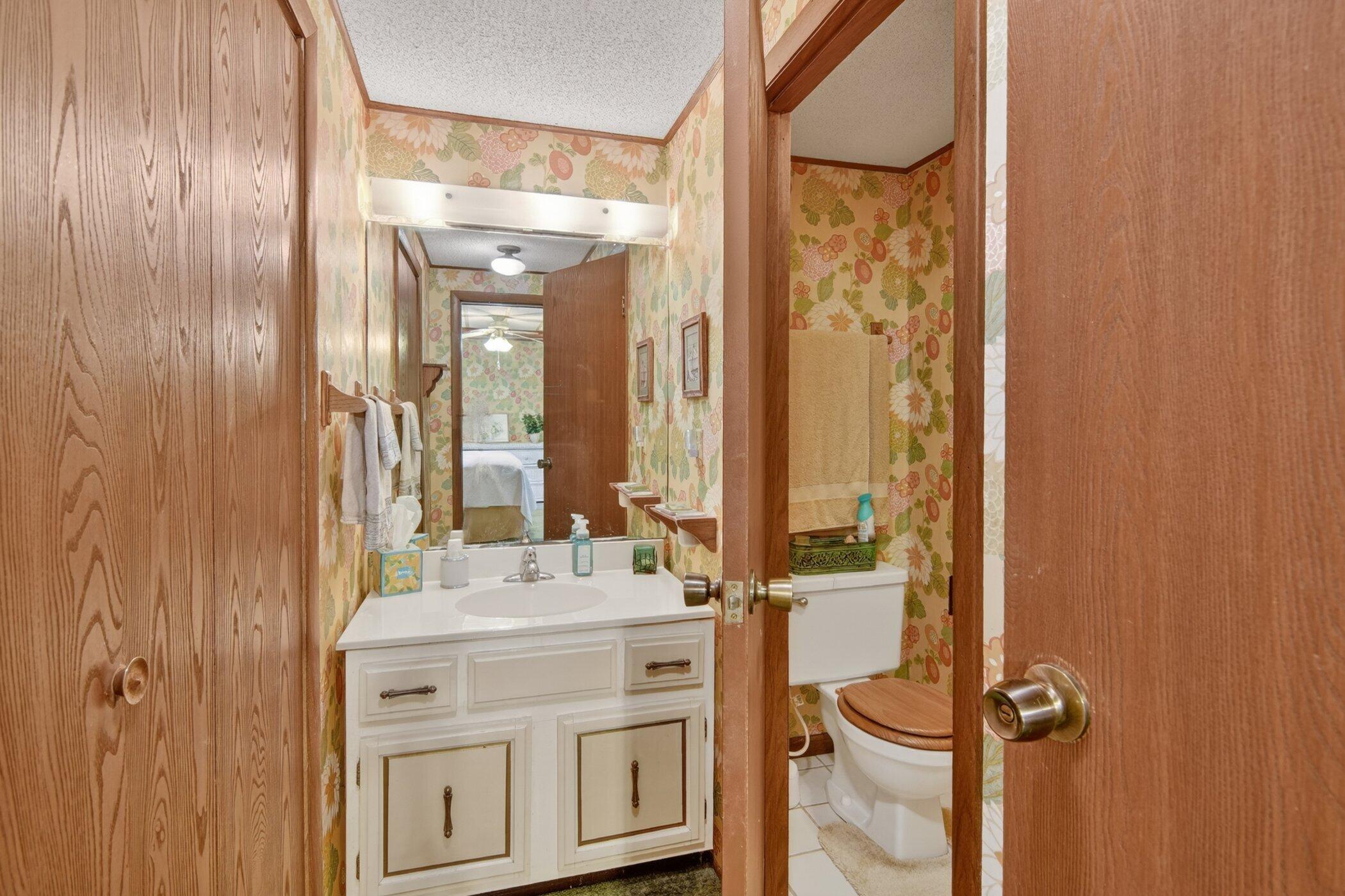 508 Orchard Road Marshall, MI 49068 - Photo 30 of 48 508-Orchard-Rd-WindowStill 32