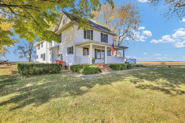 $625,000 | 2611 County Road 800 East, Dewey, IL 61840