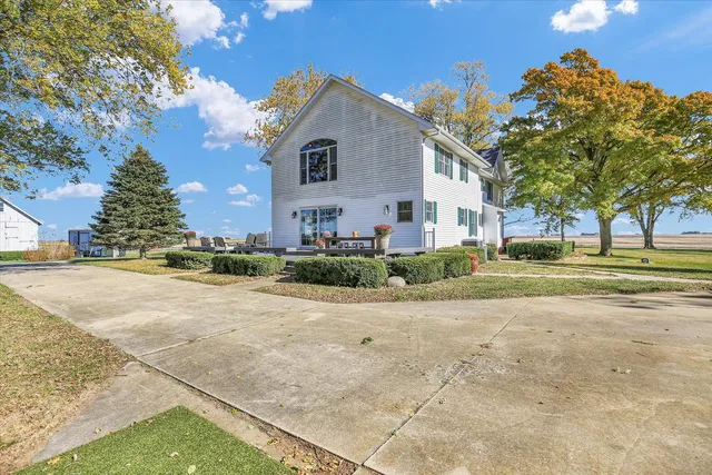 $625,000 | 2611 County Road 800 East, Dewey, IL 61840