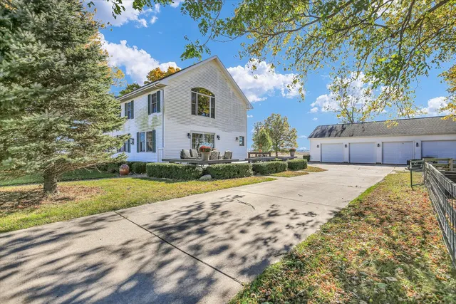 $625,000 | 2611 County Road 800 East, Dewey, IL 61840