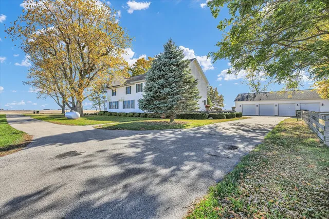 $625,000 | 2611 County Road 800 East, Dewey, IL 61840