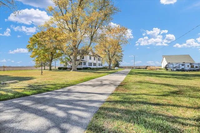 $625,000 | 2611 County Road 800 East, Dewey, IL 61840