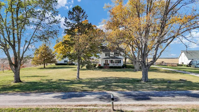 $625,000 | 2611 County Road 800 East, Dewey, IL 61840