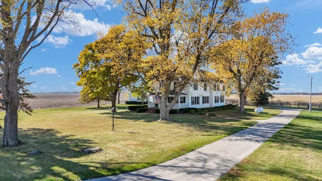 $625,000 | 2611 County Road 800 East, Dewey, IL 61840