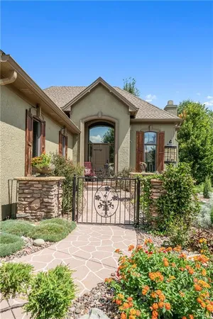 $670,000 | 10009 North Euclid Avenue, Kansas City, MO 64155