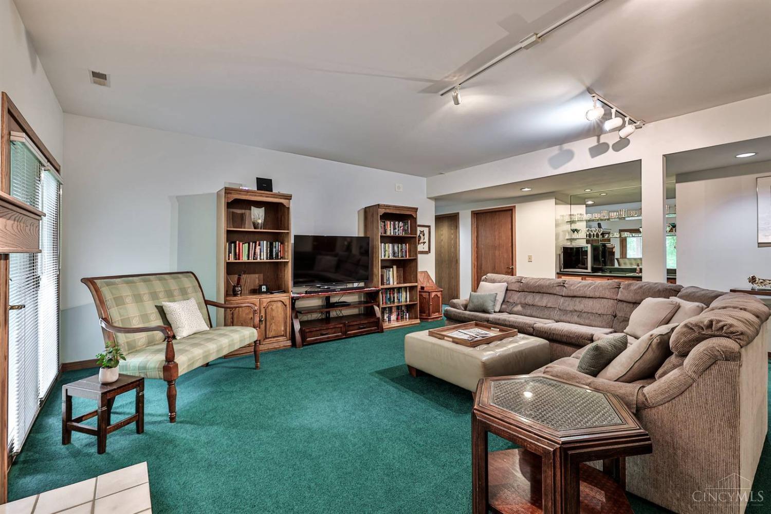 11330 Snider Road Cincinnati, OH 45249 - Photo 29 of 46 Gallery Image 29