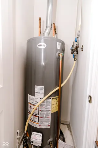 $225,000 | 1597 Lacebark Drive, Unit B, Greenwood, IN 46143