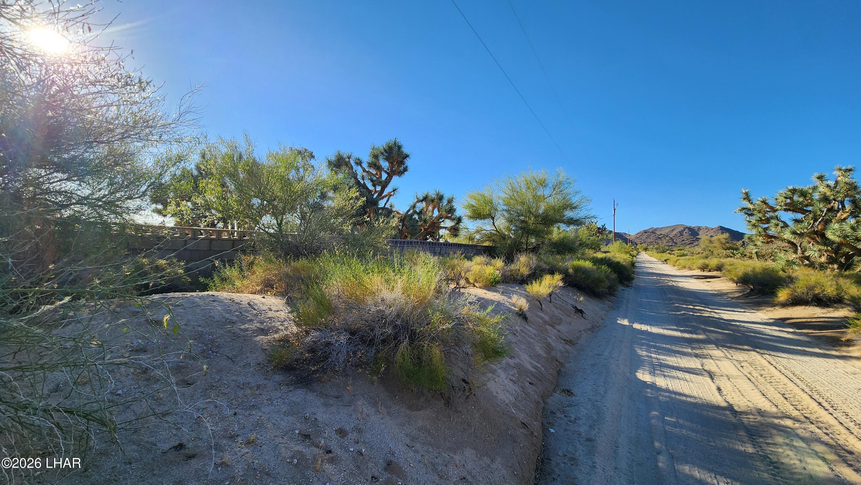 245-02-152 South Carrow Road Yucca, AZ 86438 - Photo 11 of 18 20240519_174929