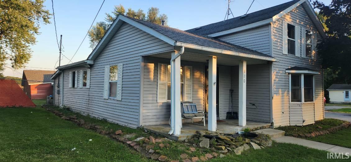 820 North Wayne Street Waterloo, IN 46793 - Photo 1 of 9