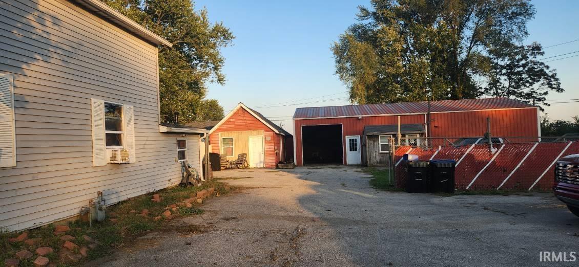 820 North Wayne Street Waterloo, IN 46793 - Photo 2 of 9