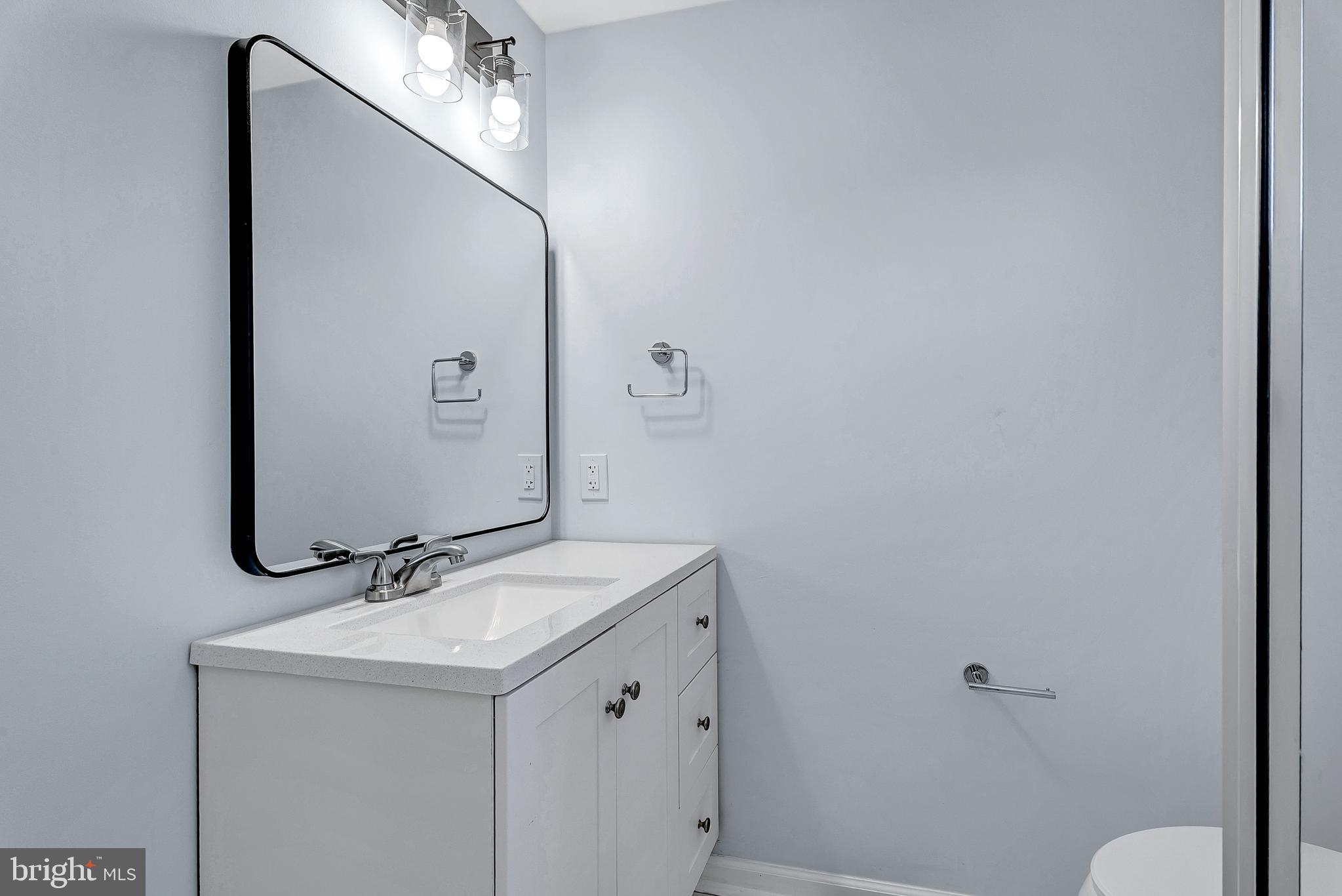 504 Sandy Place Oxon Hill, MD 20745 - Photo 25 of 35