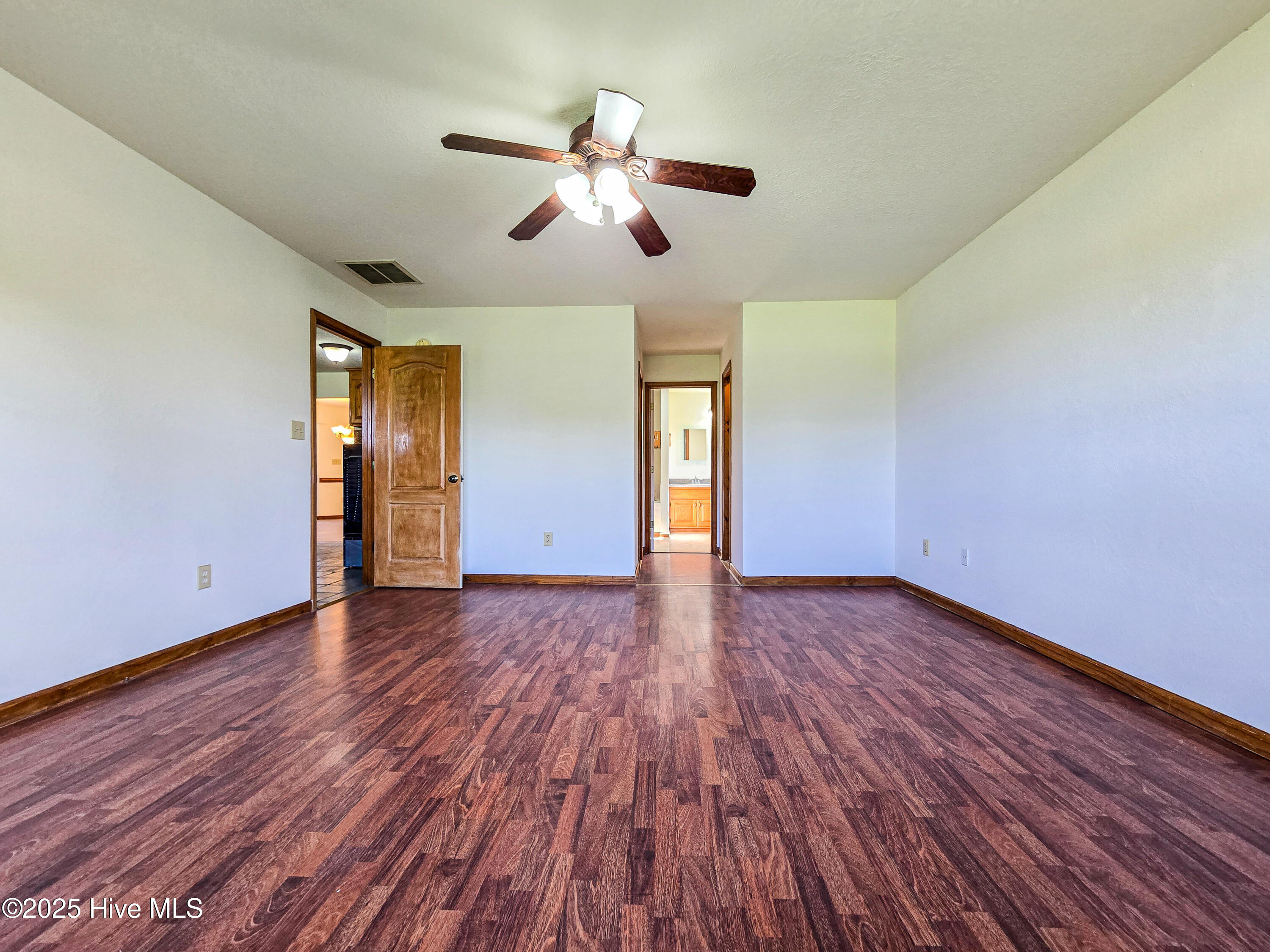 1918 Tulls Creek Road Moyock, NC 27958 - Photo 17 of 51 20250823_091603