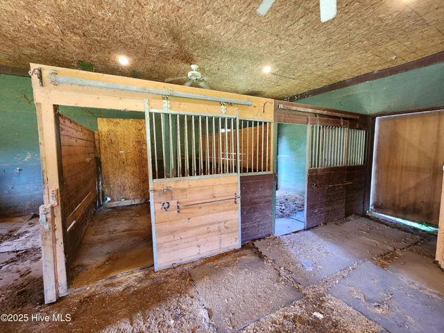 $475,000 | 1918 Tulls Creek Road, Moyock, NC 27958