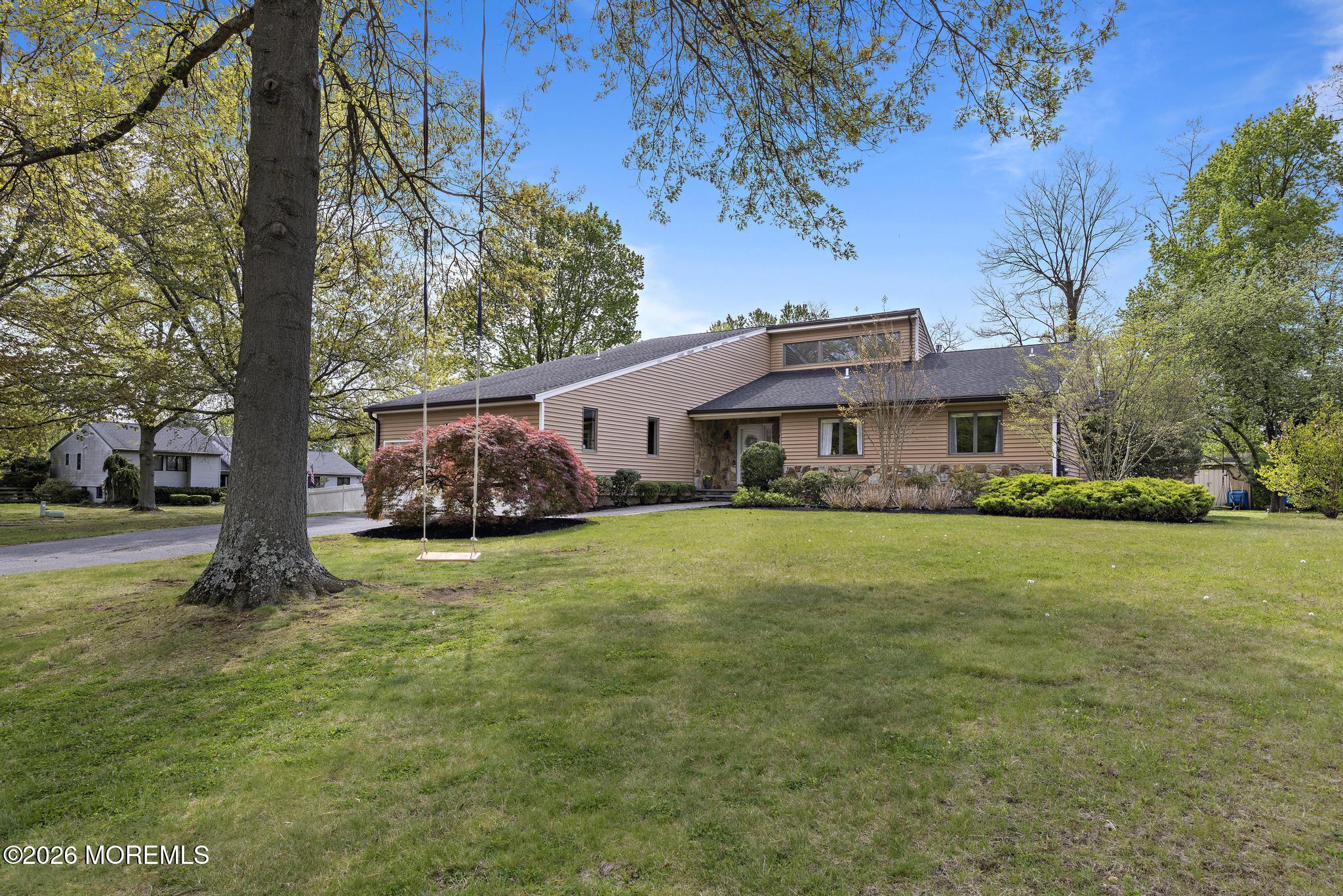 10 Old Farm Road Tinton Falls, NJ 07724 - Photo 1 of 48 10 Old Farm (3)