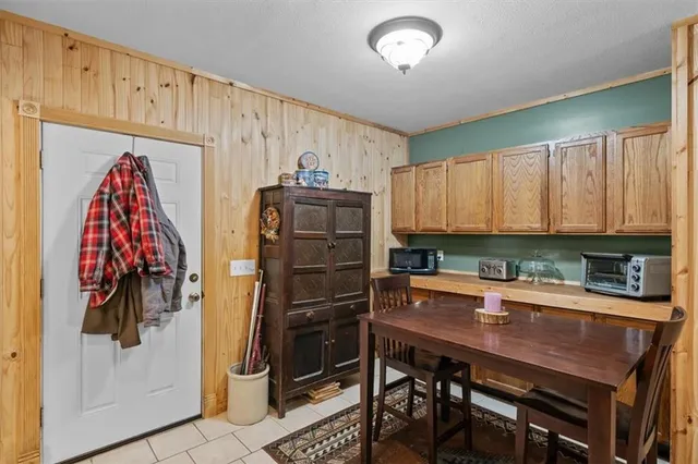 $490,000 | 17890 Coffin Road, Leavenworth, KS 66048