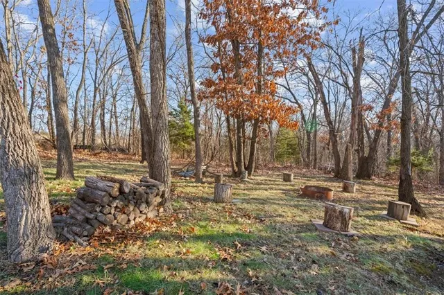 $490,000 | 17890 Coffin Road, Leavenworth, KS 66048