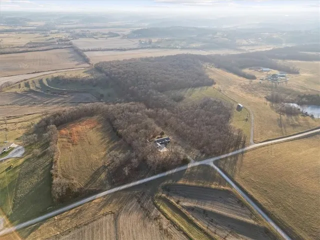 $490,000 | 17890 Coffin Road, Leavenworth, KS 66048