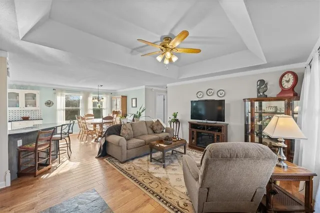 $490,000 | 17890 Coffin Road, Leavenworth, KS 66048