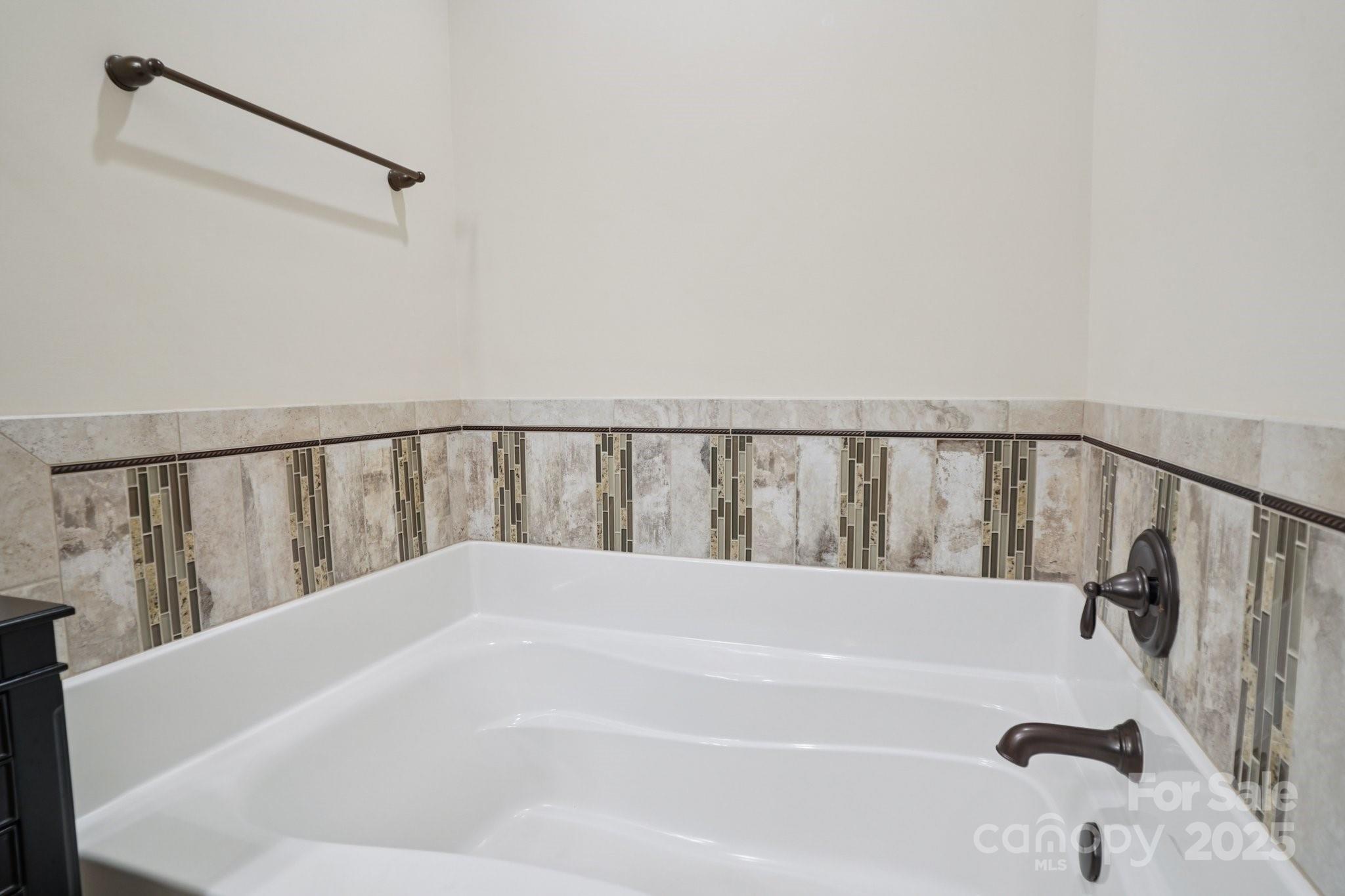 2209 Cedar Road York, SC 29745 - Photo 30 of 48 a bathroom with bathtub