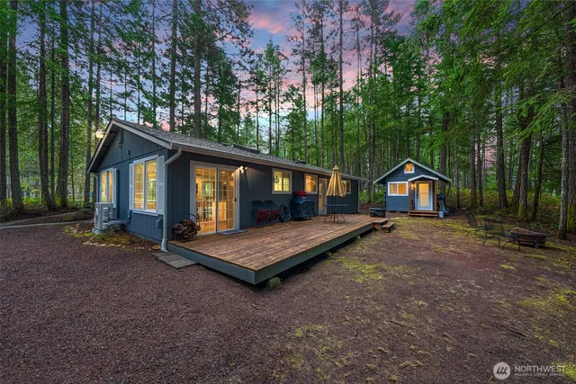 $325,000 | 121 Chinook Drive, Hoodsport, WA 98548