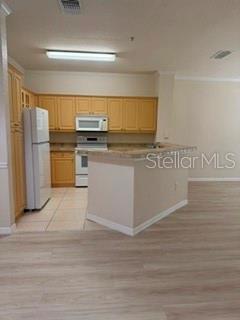3707 Conroy Road, Unit 1713 Orlando, FL 32839 - Photo 2 of 10