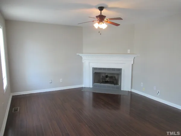 $1,995 | 324 Springside Drive, Holly Springs, NC 27540