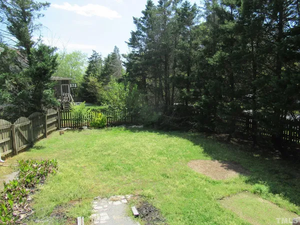 $1,995 | 324 Springside Drive, Holly Springs, NC 27540