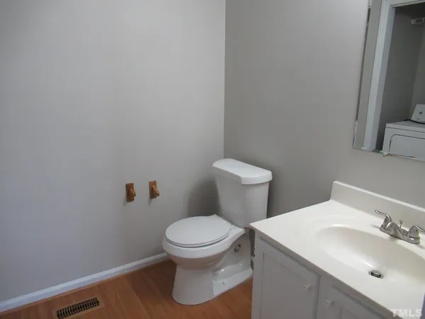 $1,995 | 324 Springside Drive, Holly Springs, NC 27540