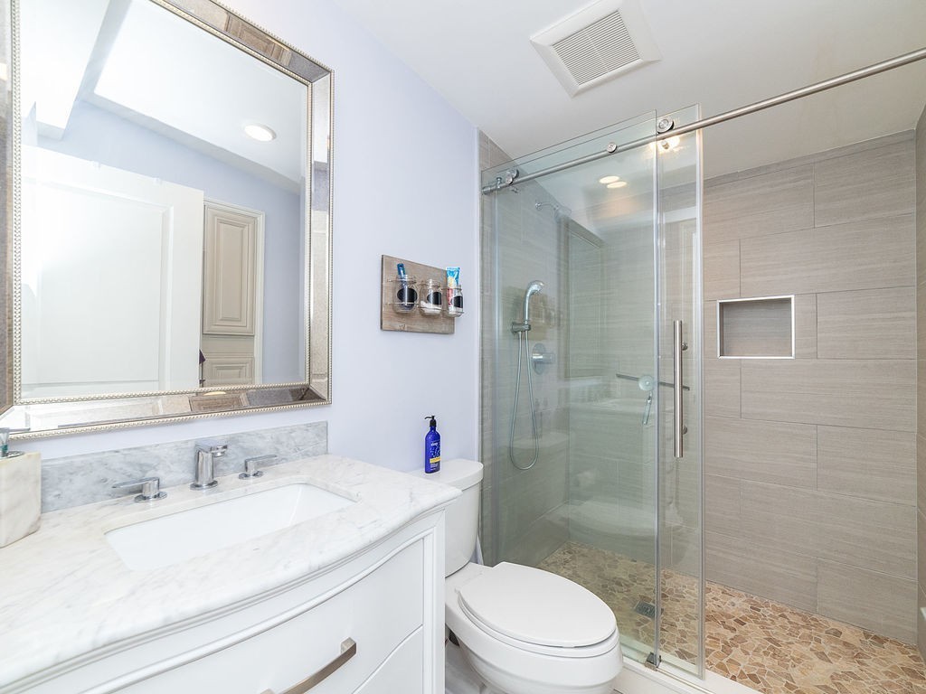 17 R Clark Street, Unit 5 Boston, MA 02113 - Photo 7 of 16