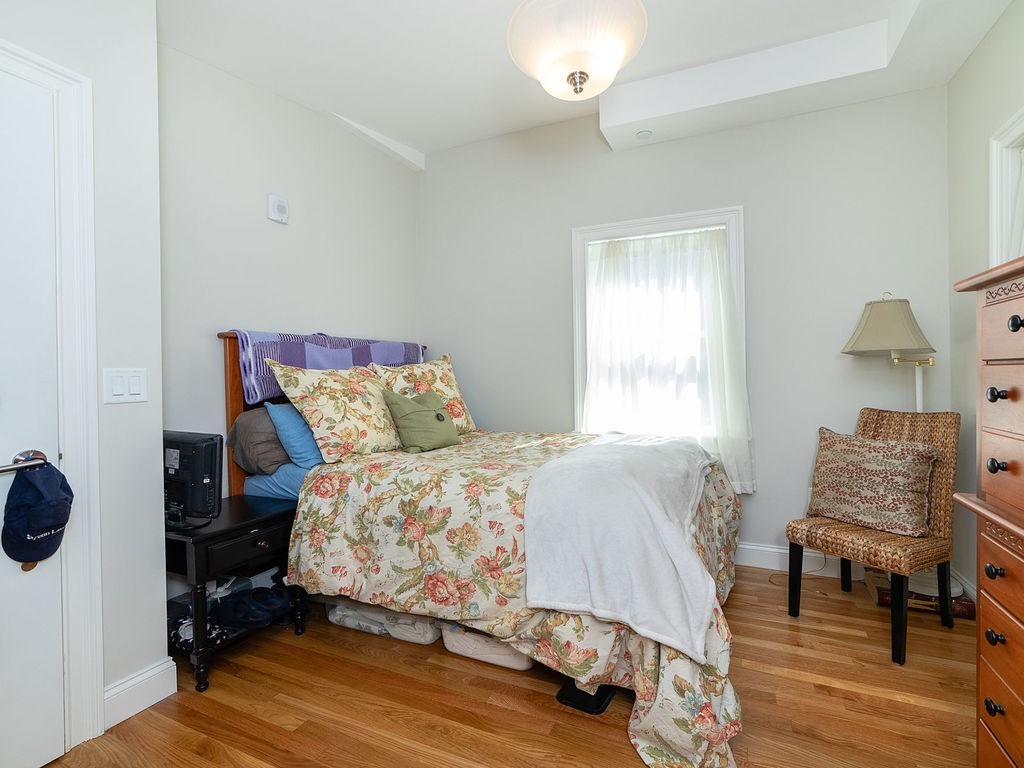 17 R Clark Street, Unit 5 Boston, MA 02113 - Photo 9 of 16