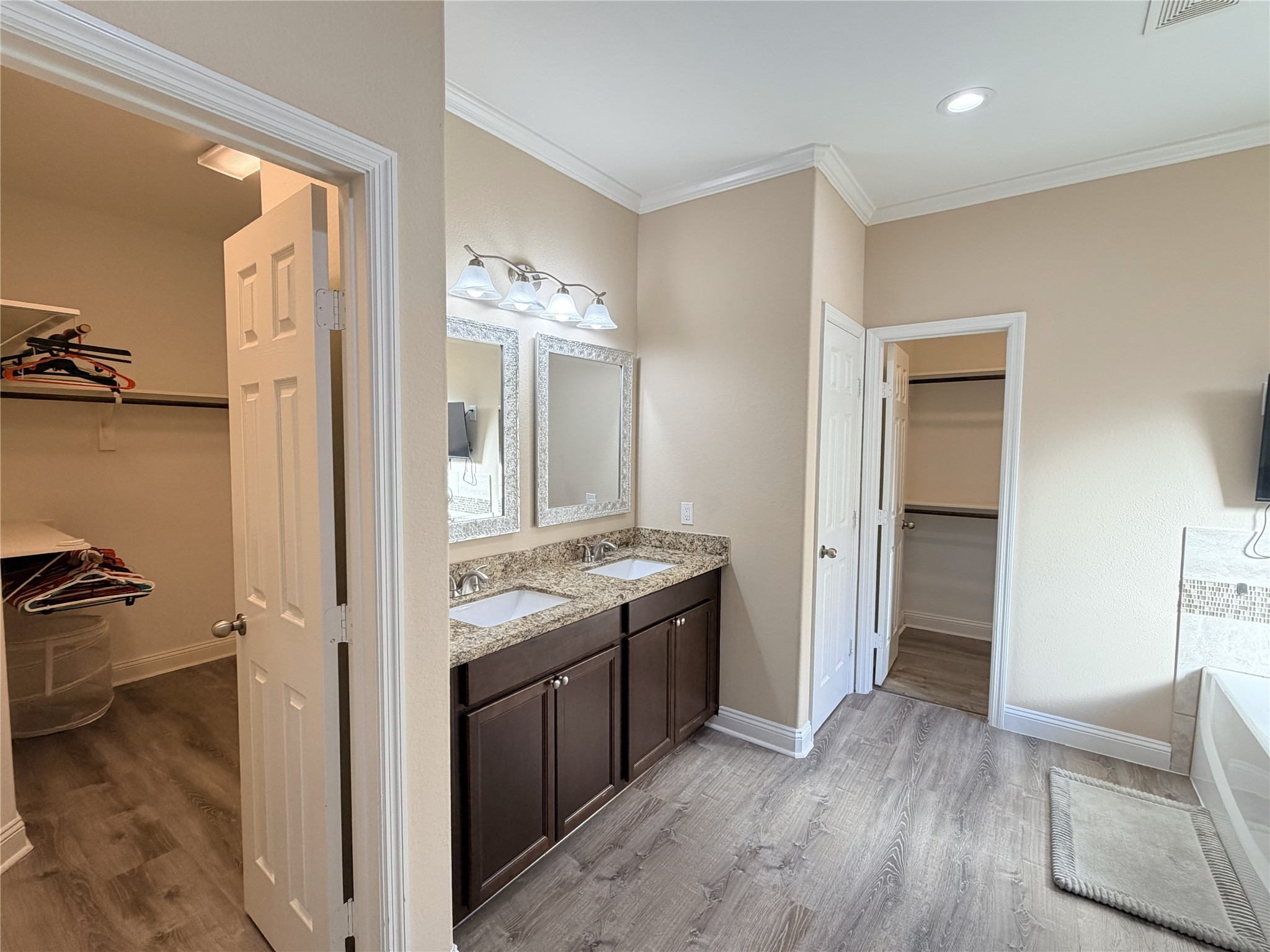 8002 Brandon Street Houston, TX 77051 - Photo 14 of 34