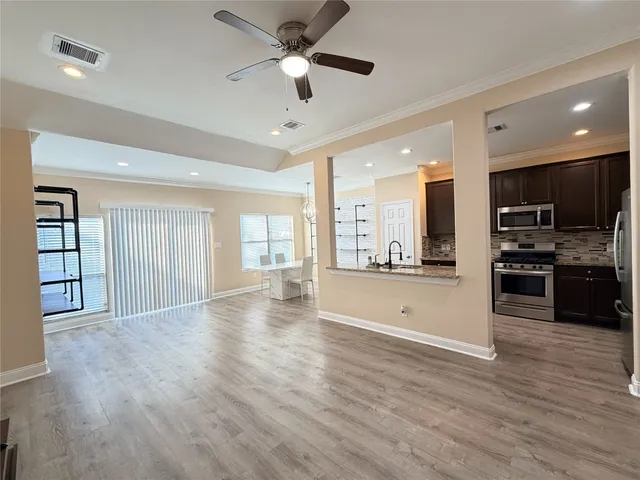 $2,000 | 8002 Brandon Street, Houston, TX 77051