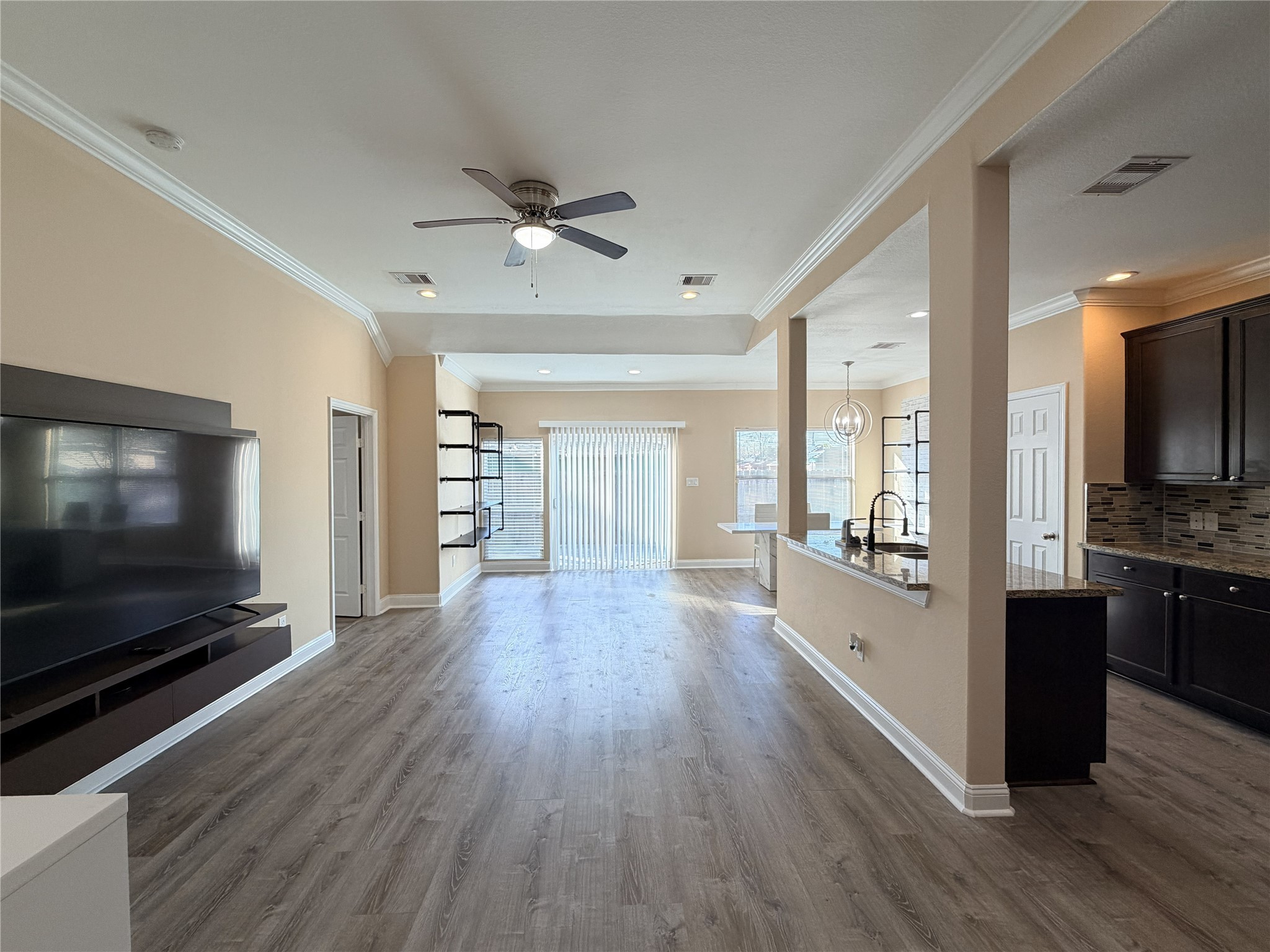 8002 Brandon Street Houston, TX 77051 - Photo 4 of 34