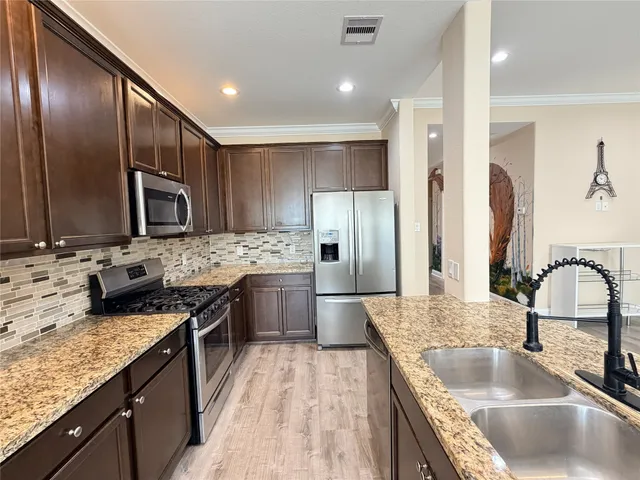 $2,000 | 8002 Brandon Street, Houston, TX 77051