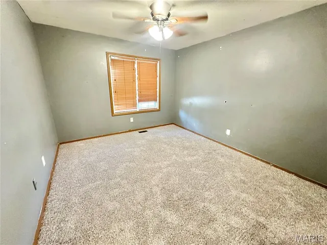 $285,000 | 12 Miraclair Drive, Florissant, MO 63031