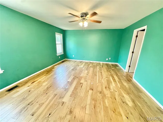 $285,000 | 12 Miraclair Drive, Florissant, MO 63031