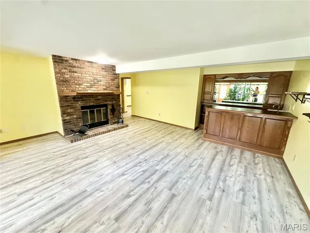 $285,000 | 12 Miraclair Drive, Florissant, MO 63031