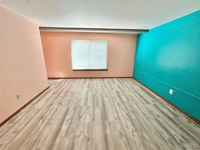 $285,000 | 12 Miraclair Drive, Florissant, MO 63031