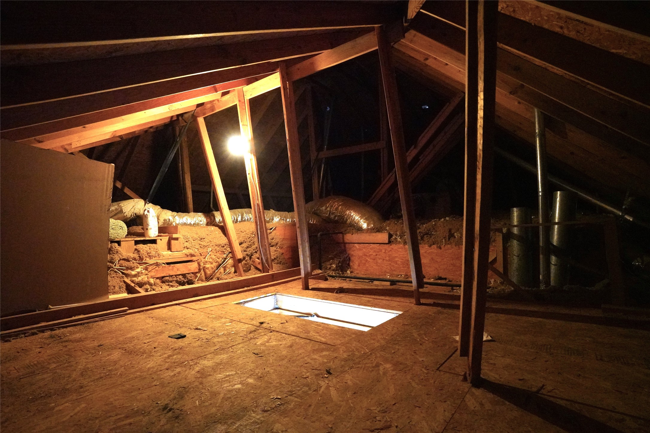 1712 Hackney Cove Austin, TX 78727 - Photo 36 of 38 a view of an empty room with wooden floor